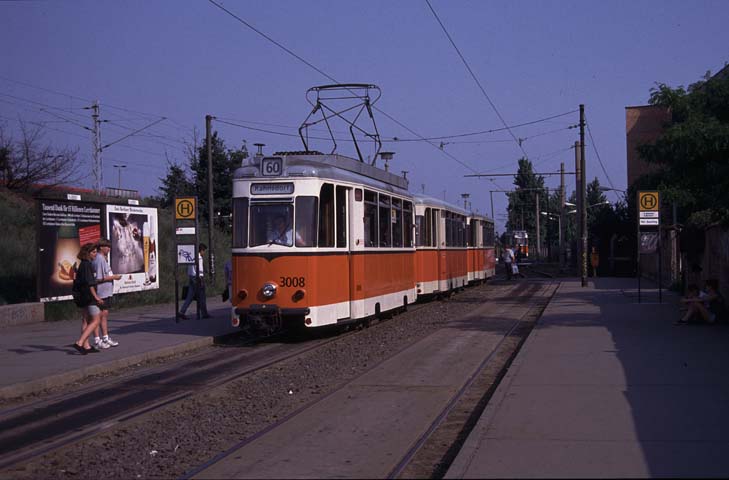 B93017